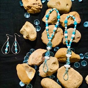 Barefoot sandals and hoop earring set